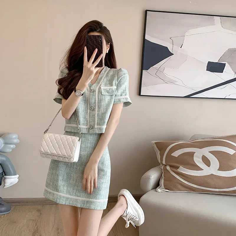 

Женский винтажный комплект из двух предметов, элегантный маленький очаровательный тонкий короткий топ и юбка трапециевидной формы в повседневном стиле, лето 2023