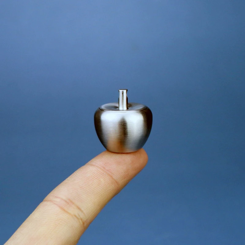 

1Pc Pure Titanium Apple-Shaped Medicine Pill Bottle Waterproof Outdoor Medicine Pill Container Portable Keychain Capsule Box