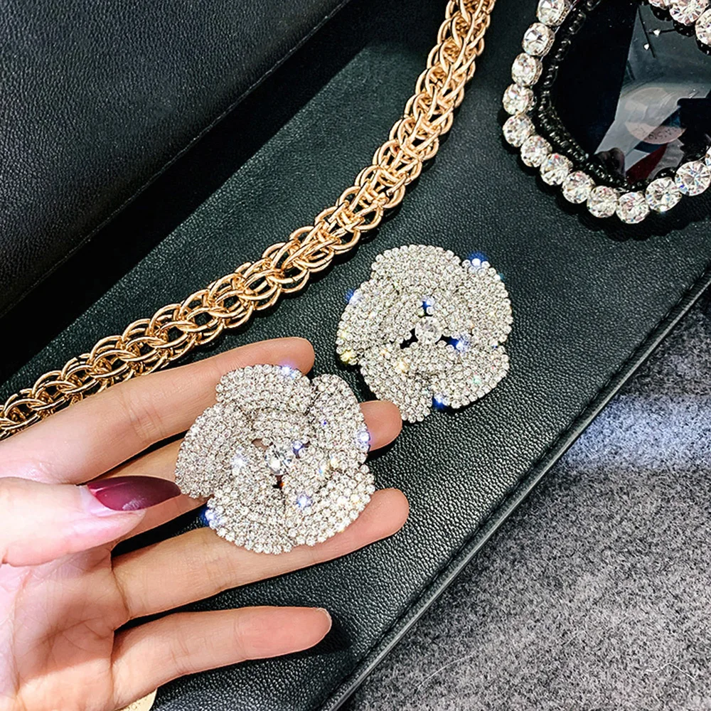 

Full Rhinestone Crystal Stud Earrings for Women Oversize Flower Crystal Earrings Party Weddings Fashion Jewelry Gifts 2022