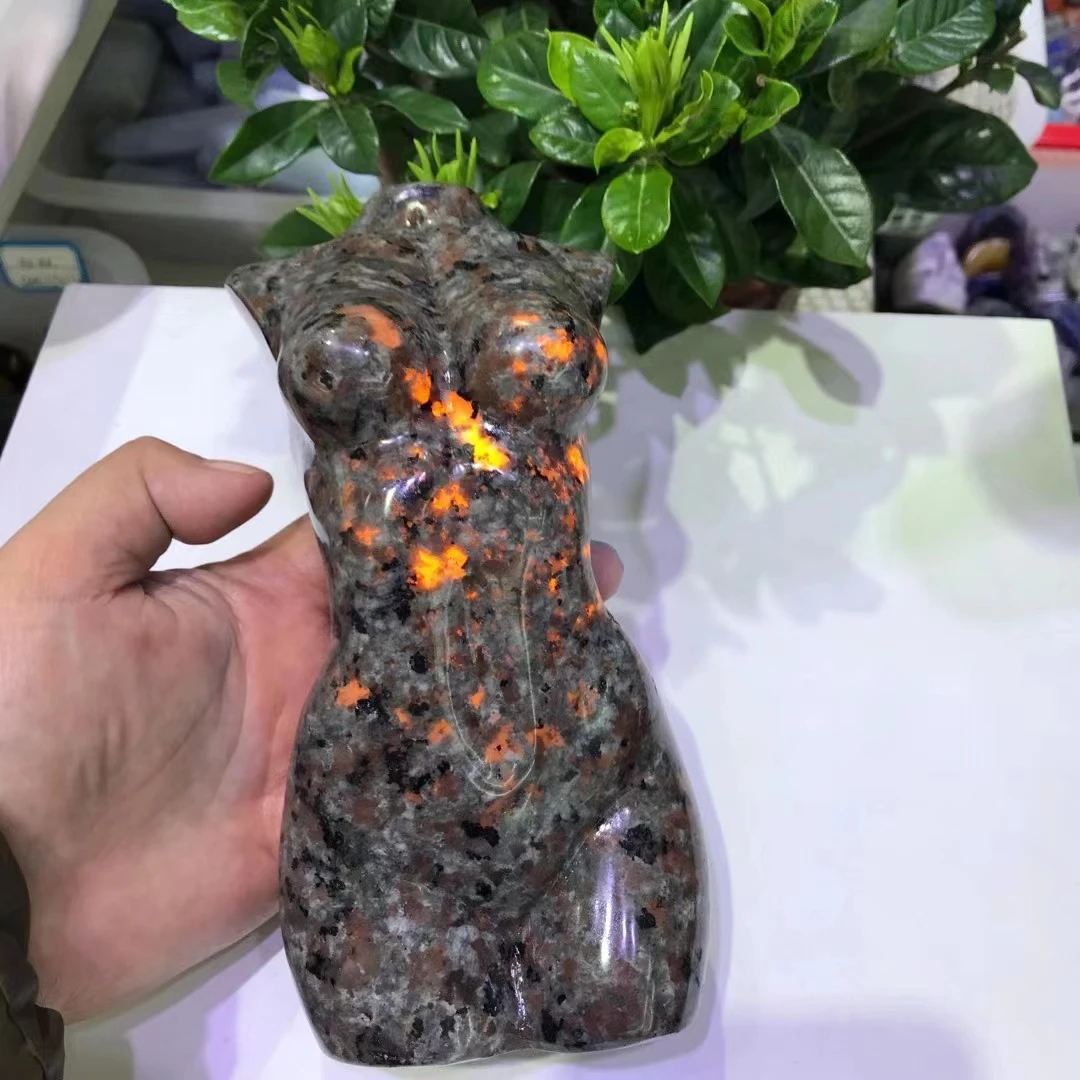 

16-17CM Natural Flame stone Crystal Female Model Statue Handmade Body Carved Crafts Polished Figurine Home Decor 1pcs