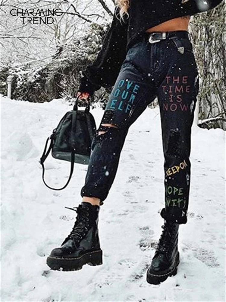 

Осенне-зимние женские джинсы с принтом граффити с надписью, потертые джинсовые брюки для женщин, облегающие джинсы с высокой талией и девят...