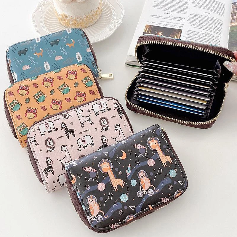 

Women's Purses Cartoon Cute Animals Owl Lion Zebra Giraffe Bear Fox Zipper Card Holder Bag Students Mini Short Wallets for Women