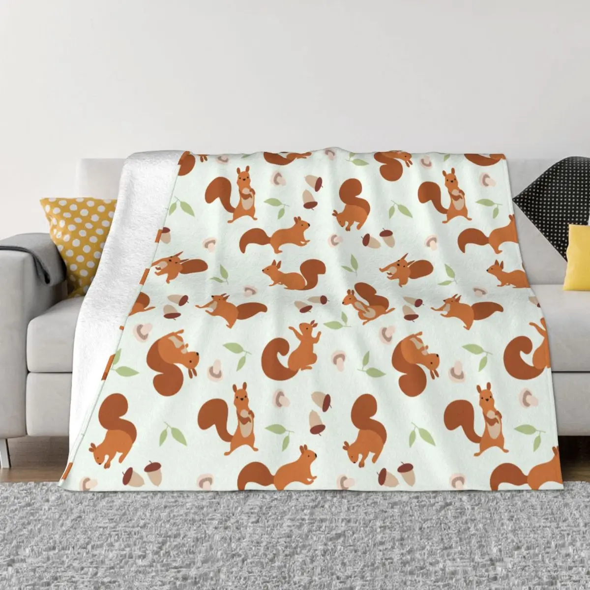 

Cartoon Cute Animal Squirrel Blankets Flannel Spring Autumn Multifunction Soft Throw Blankets for Bedding Office Bedding Throws