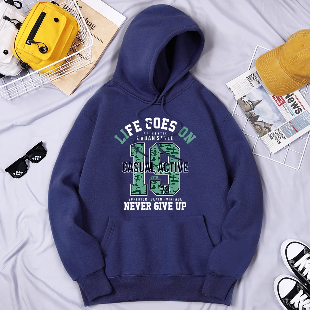 

Life Goes On Urban Style 1987 Never Give Up Men'S Clothes Harajuku Soft Hoodie Vintage Graphics Hooded Basic Casual Man Hoodies