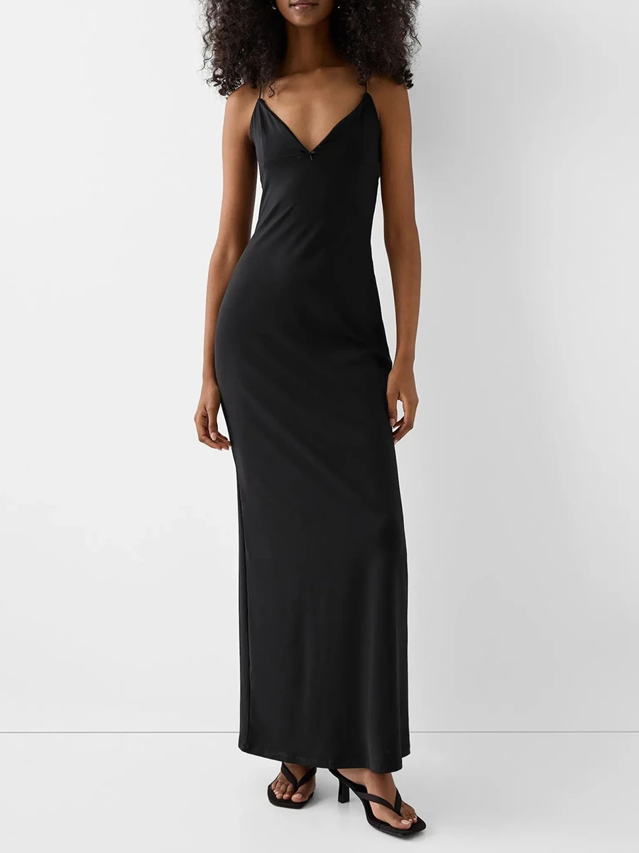 Женское платье-макси с V-образным вырезом и открытой спиной
