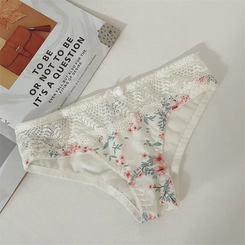 Милый привлекательный кружевной комплект нижнего белья в японском стиле
