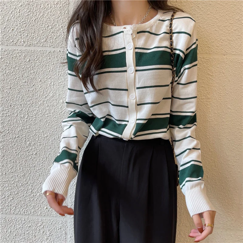 

Women's Round Neck Long-sleeved Single Breaste Cardigan Top Autumn 2021 Loose Wild Striped Slim Thin Section Knitwear Sweater