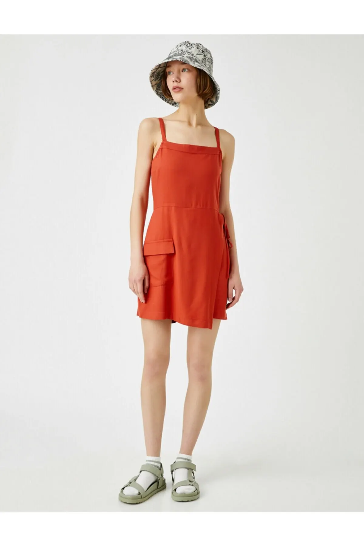 

Women's Overalls Red Pocket Shorts Jumpsuit Hot Style Quality Fabric Sleeveless Baggy Trousers Casual Jumpsuit