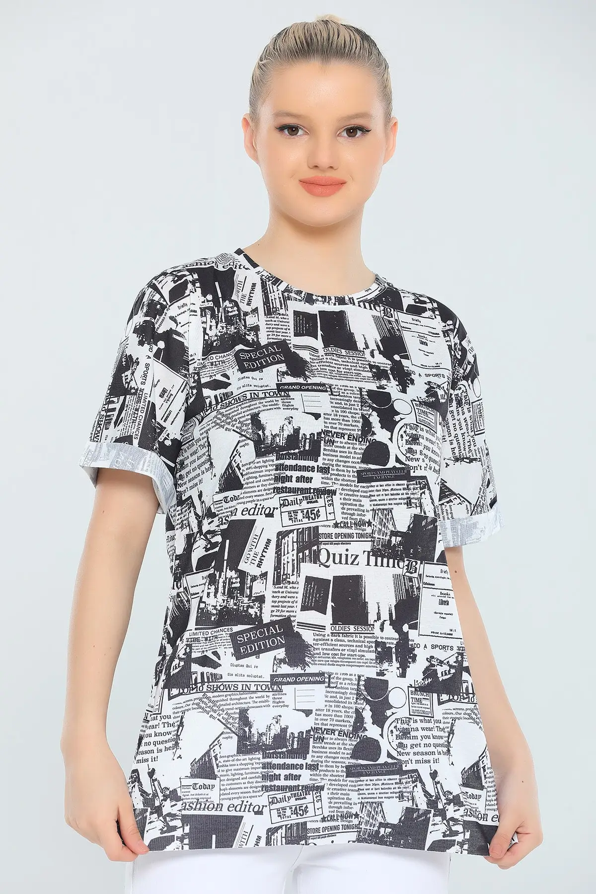 

Black women's Oversize Lycra Crew Neck Slit t-shirt