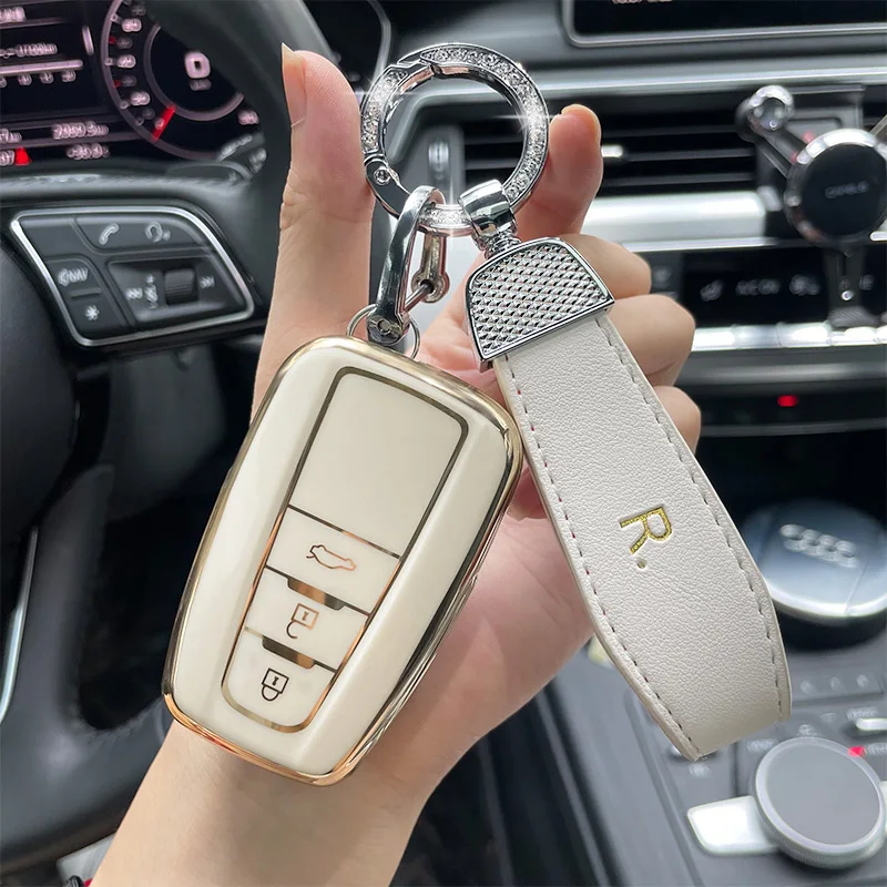 

Fashion TPU Car Key Case Cover For Toyota Crown RAV4 C-HR CHR Prius Camry Corolla Yaris Prado Hilux TC IM Keychain Accessories