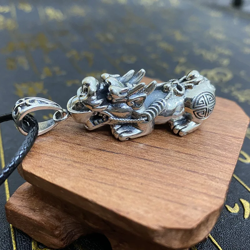 

Vintage Pixiu Pendant for Men Used Pendant Fashion Trend Personality Pendant Car Hanging Thai Silver Colour Wholesale