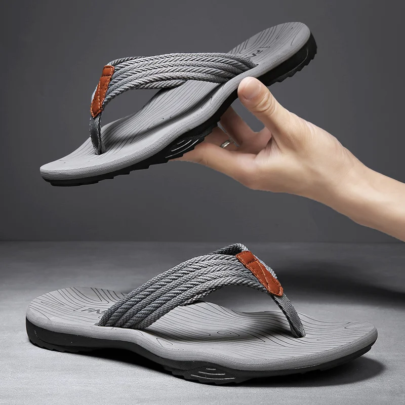 

2023 High Quality Brand Fashion Men Flip Flops Summer Beach Flip Flops Men Casual Breathle Thicken Beach Men Slippers Outdoor