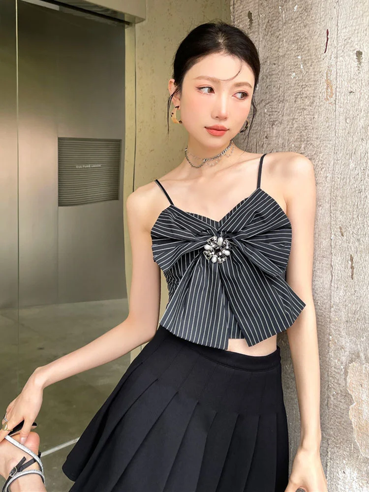 

Bow Flower Brooch Decoration Black Striped Camis Vest Top For Women Short Top 2022 Summer New Trendy Clothing G016