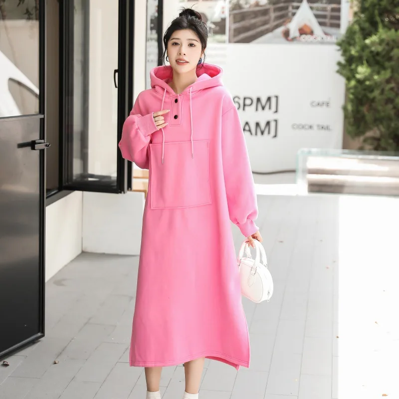 Рисунок 4 - Теплое флисовое зимнее платье с капюшоном