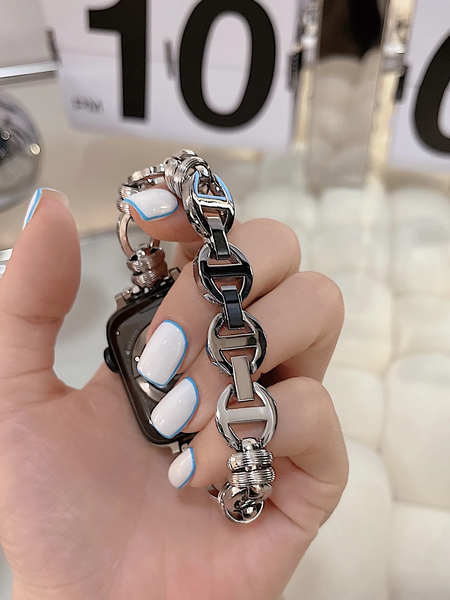 Luxury Women Bracelet For Apple Watch Metal Band 38 42mm 40mm 44mm 41 45mm Slim Lady Strap Steel Strap For iWatch 3 6 5 4 2 7 SE