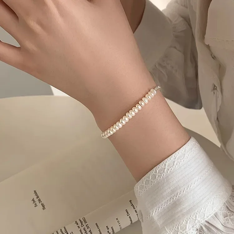 Женский винтажный серебряный браслет с жемчугом