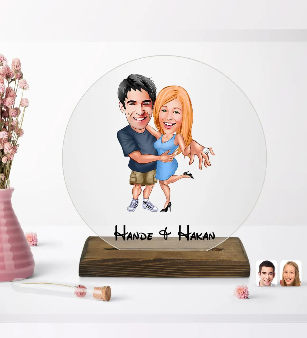 

Personalized valentine cartoon round wooden stand Biblo-14