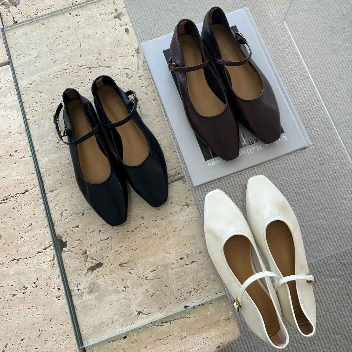 Удобные женские туфли на плоской подошве с квадратным носком без застежки низком