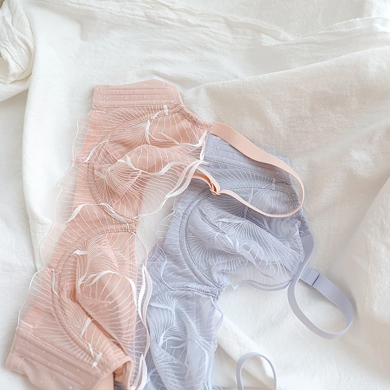 Романтичное изысканное нижнее белье с вышивкой Женский ультратонкий