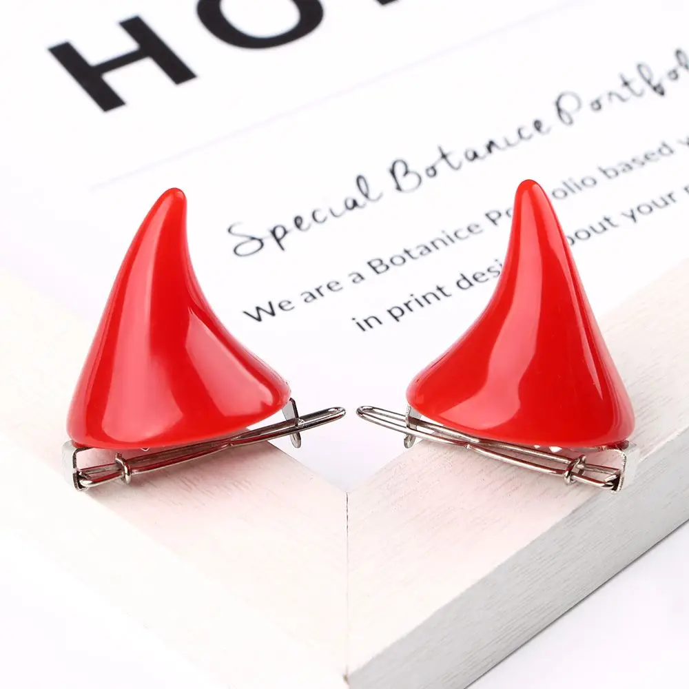 

1 Pair New Stereo Devil Horn Ear Clip Halloween Cosplay Hair Clip Hairpin for Women Cute Candy Color Barrette Hair Accessory