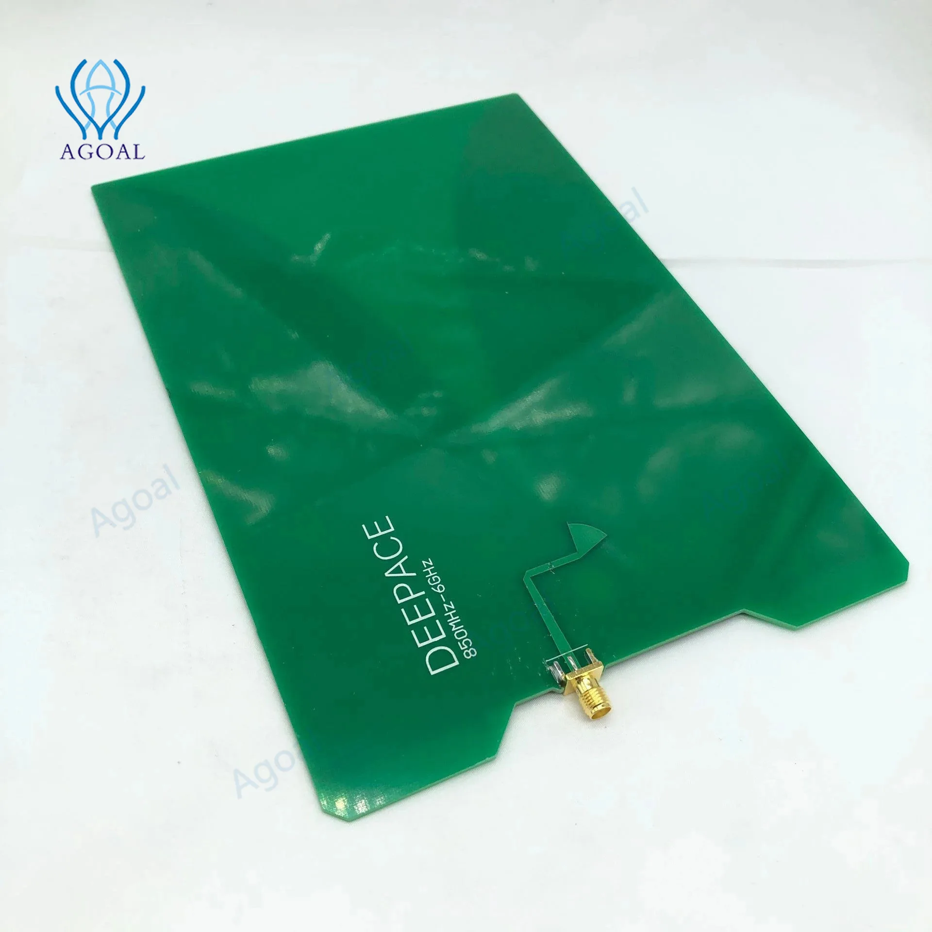 Широкополосная направленная антенна R103C 850 МГц-6 ГГц с высоким коэффициентом усиления 7dbi Ads-b UAV антенна передачи изображения 5,8G