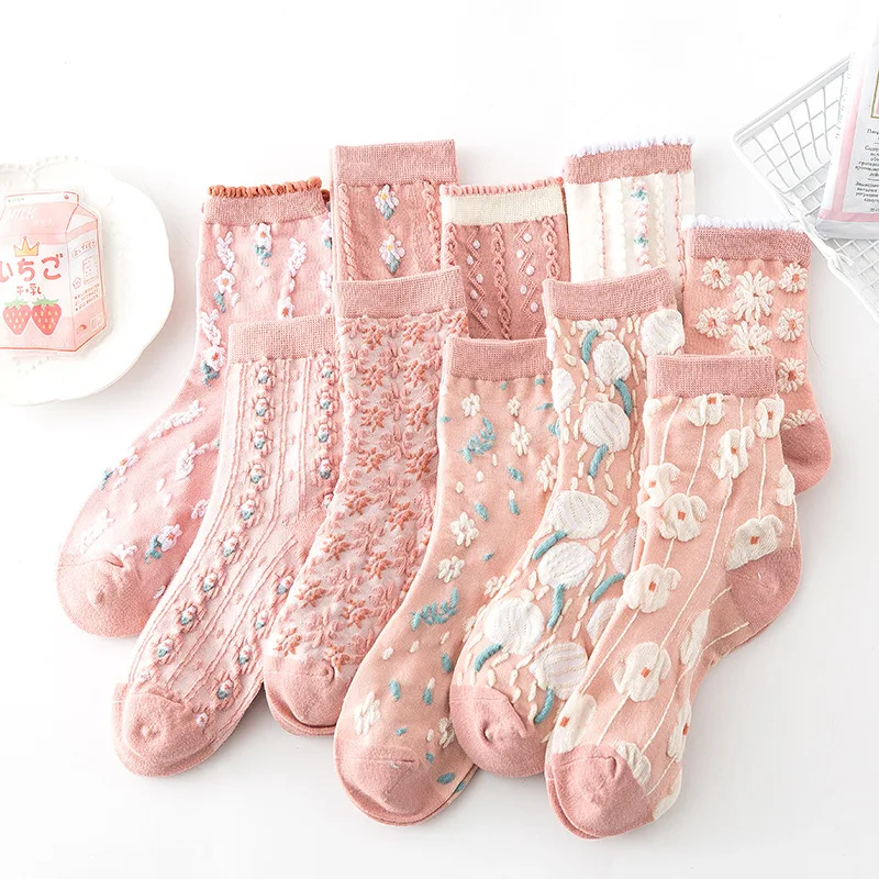 5 Pairs Vintage Floral Floral Cotton Women's Socks Fashion Harajuku Flower Embroidery 3D Kawaii Lace Court Socks Christmas Gift