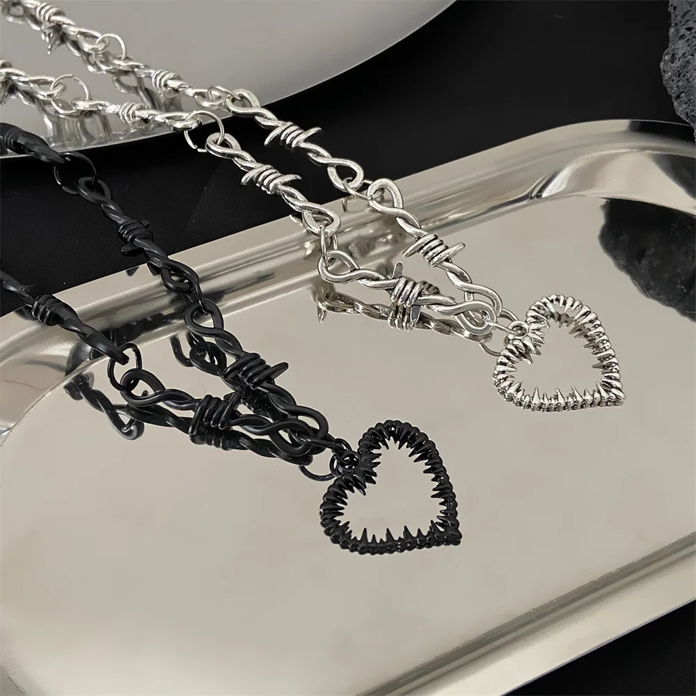 

European Heart Thorn Necklace for Women Girls Hip Hop Punk Heart Charm Choker Necklace DIY Jewelry Accessories Gifts 2023 Trend
