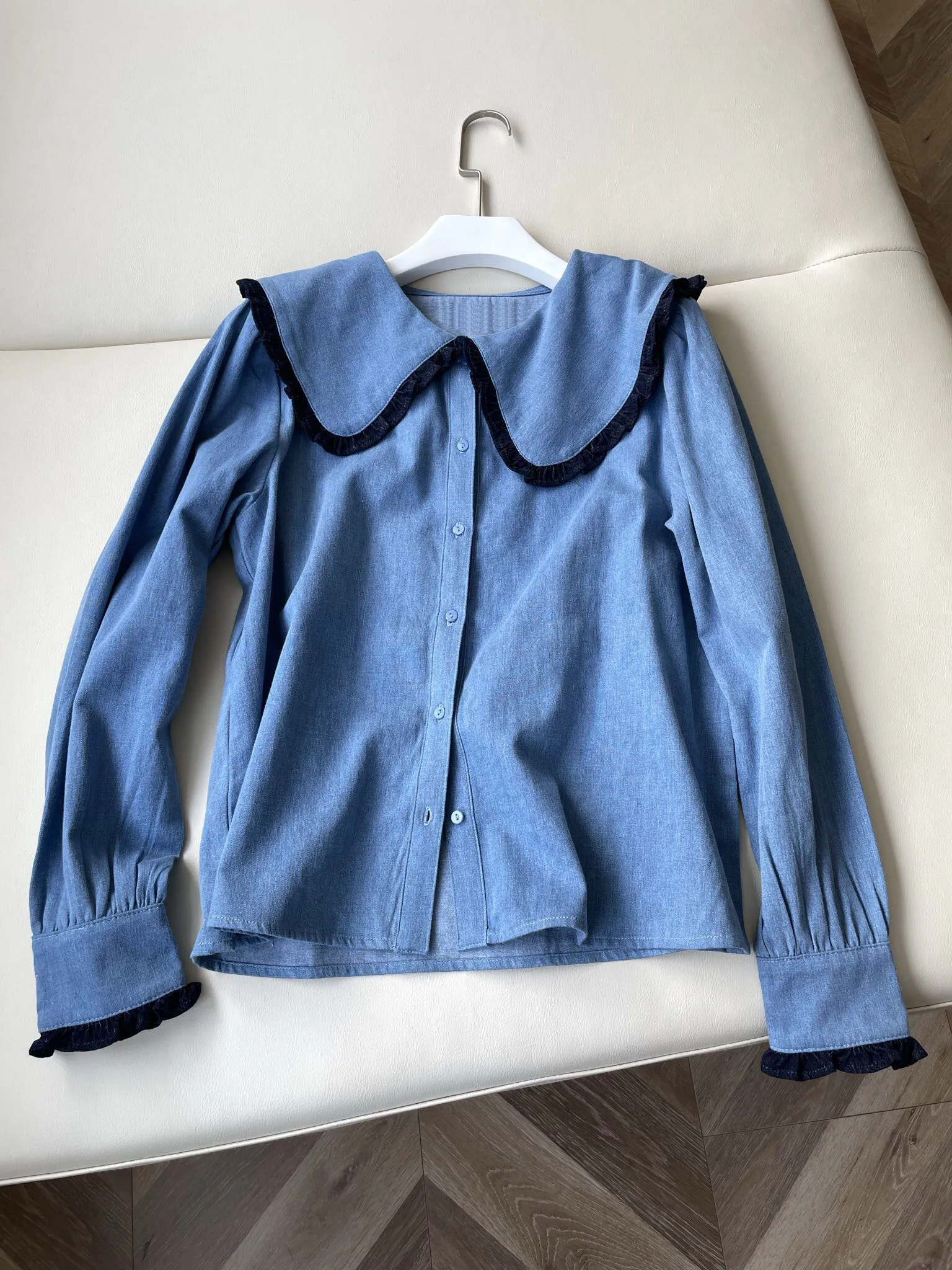 

Ruffled denim blouse fabric is soft, comfortable and delicate 2023 autumn new hot