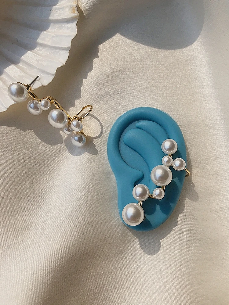 

kshmir 2022 New Simple pearl earrings Ladies pop earclip Fashion metal gold left and right earrings jewelry accessories gift