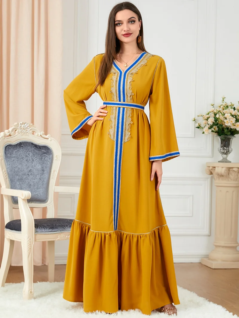 Womens Dresses Embroidery Guipure Lace Panel Belted Kaftan Long Sleeve Pleated Slim Dress Jalabiyat Ramadan 2022 Dubai