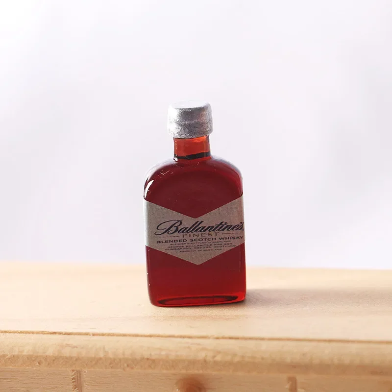 

Миниатюрный набор алкогольных напитков из полимерной смолы 3 шт.