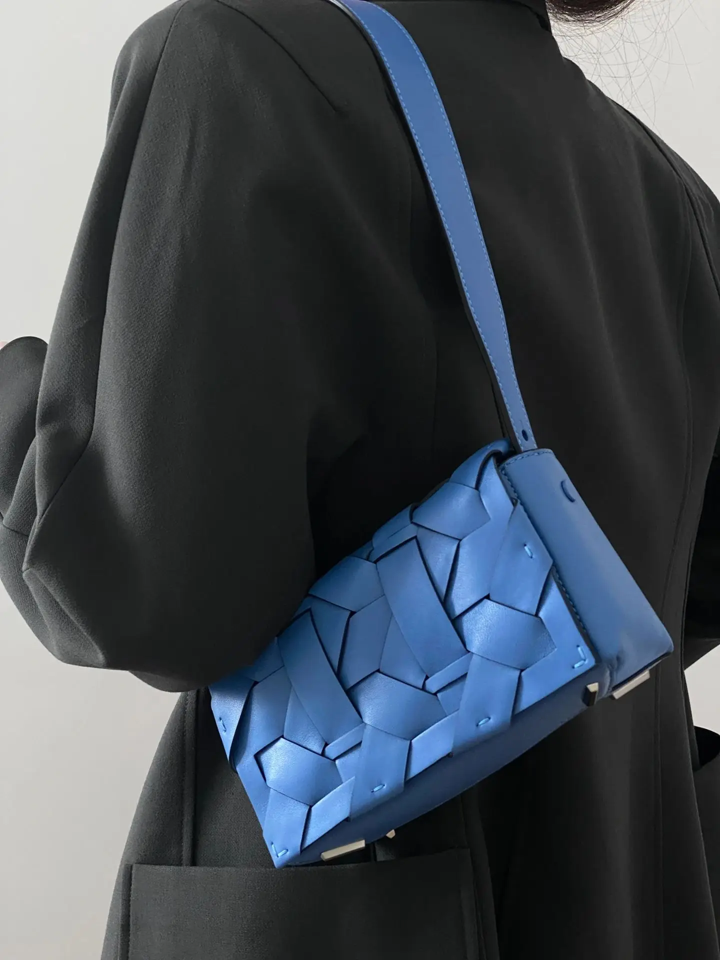 

New Women's Woven Bag Blue One Shoulder Diagonal Straddle Bag
