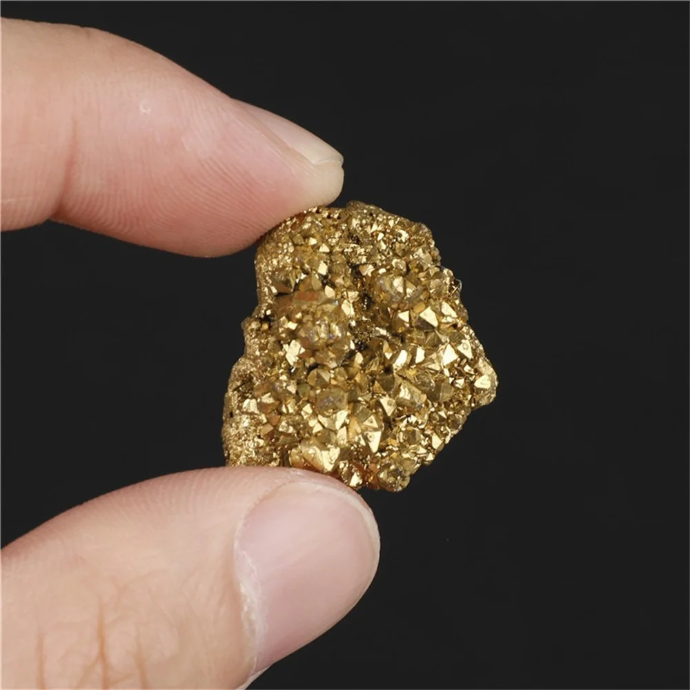 

Натуральный кристаллический кластер Агат и Кварц