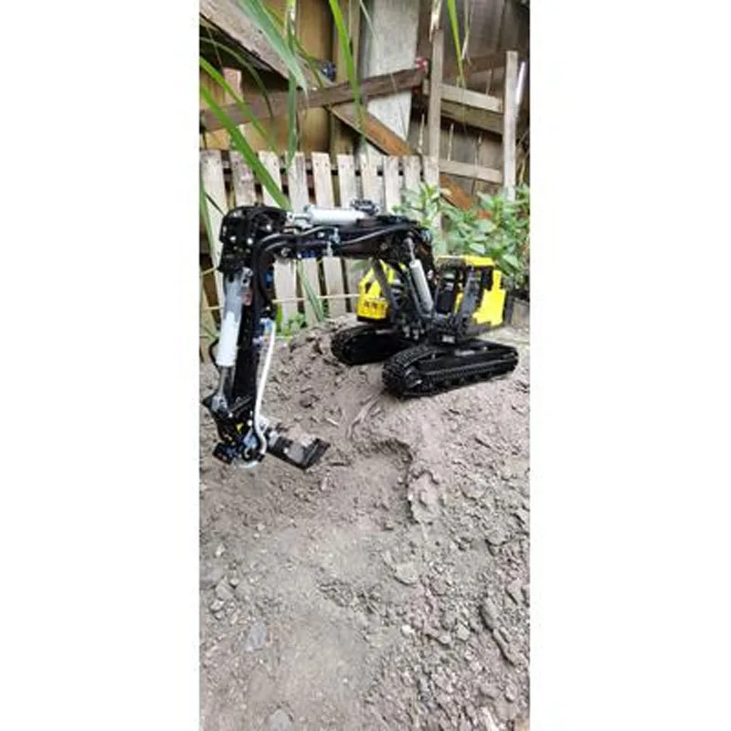 Детский конструктор 2061 блоков