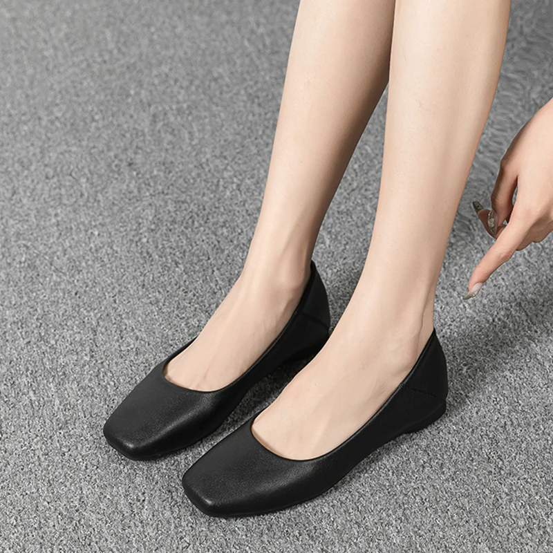 

34-43 large square toe work shoes for women summer single shoes, black flat bottomed anti slip work stewardess shoes