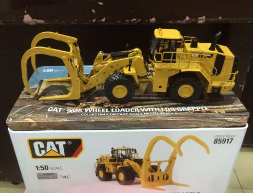 

Caterpillar Cat 988K фронтальный погрузчик с грейпером, масштаб 1:50 бренд DieCast Masters DM85917