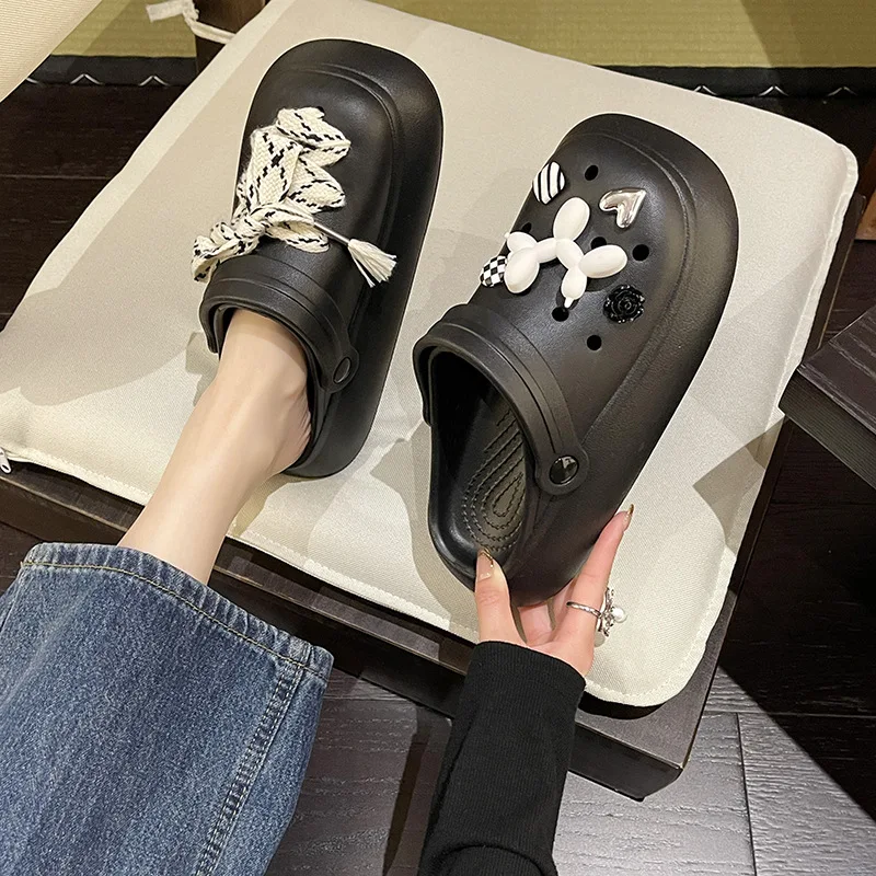 Thick Soled Raised Hole Shoes for Women To Wear Externally Summer 2023 New Cute Cartoon Strap with Close Toe Outside Sandals