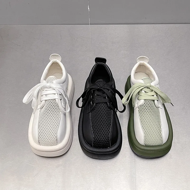 

Женские туфли на платформе 4 см, с круглым носком, Размеры 35-40