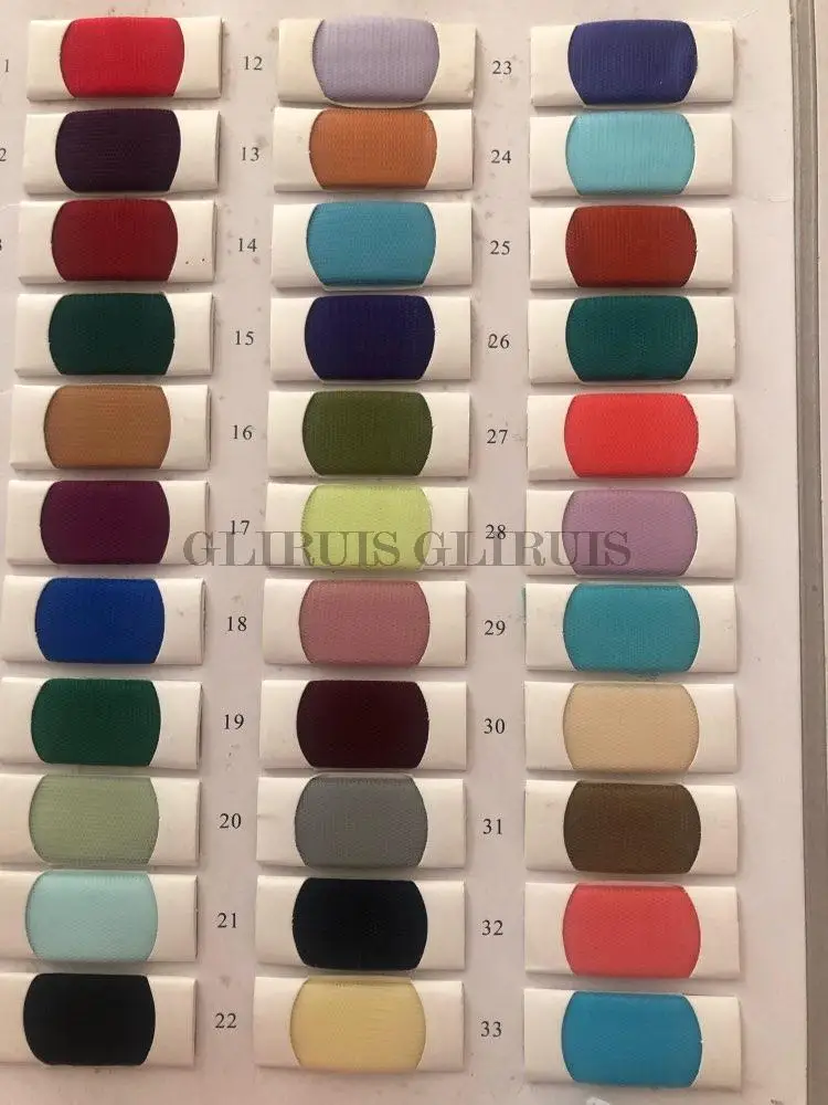 Красное короткое платье для выпускного вечера с длинным рукавом и золотыми