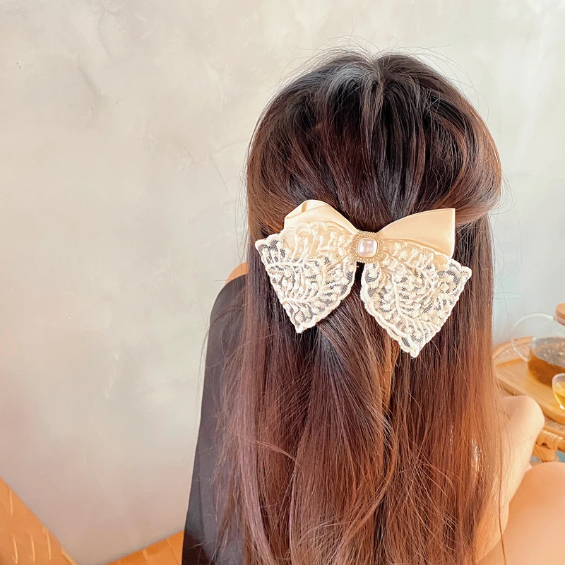 

French Style Hairpin Retro White Lace Fabric Bowknot Rhinestone Exquisite Hair Clip for Luxury Women Fashion Hair Accessories