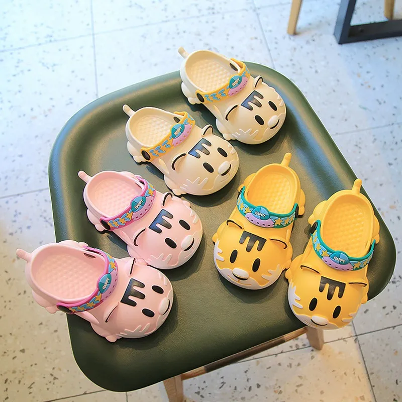 

Baby Boys Girls Kids Korean Style Casual Cute Cartoon Tiger Design Soft Bottom PVC Home Bathroom Breathable Non-Slip Sandals