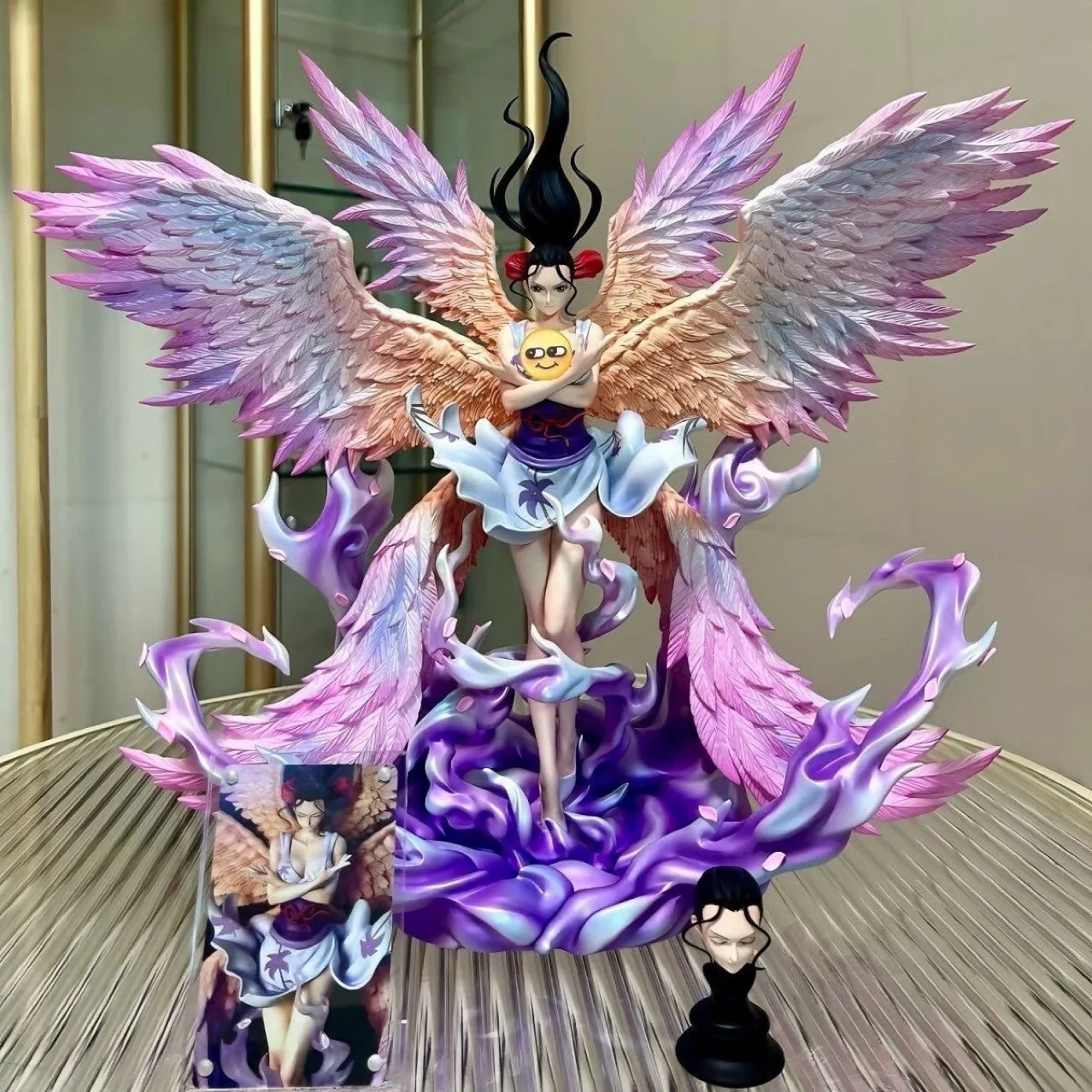 Фото Коллекционная фигурка JT Tenkai Six Wing Robin Angel Descending Double Head Sculpt GK для демонстрации на столе, полке, в качестве домашнего декора или подарка. №1