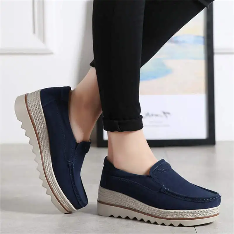 

No-Slip Running Shoes For Women Tennis Luxury Brand Sneakers Woman Sports Deals Aesthetic Trekking Sneakers Sport Shoes Tennis