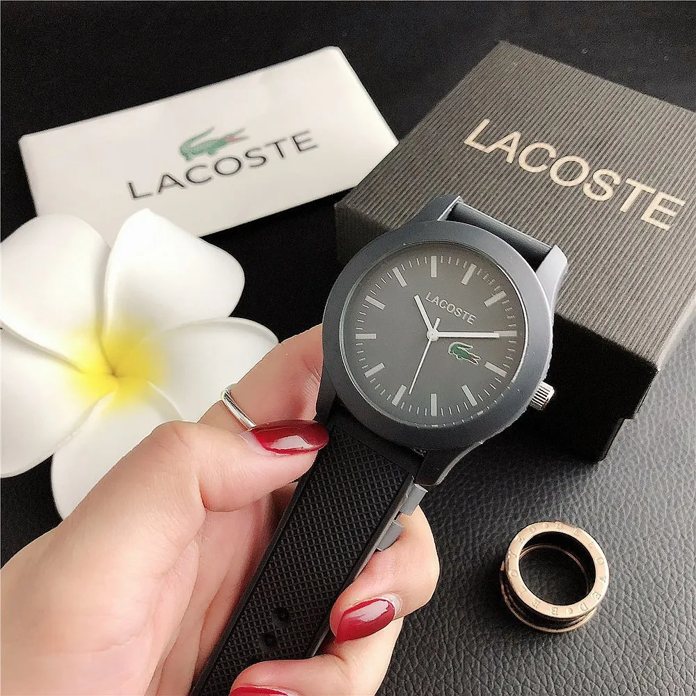 2023 popular Korean version of the trend simple leisure atmosphere student silica quartz watch