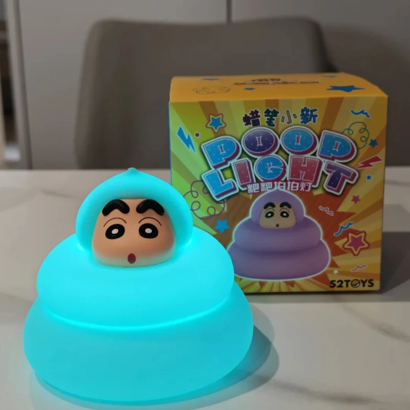 Фото 52TOYS Crayon Shinchan Poop Pat Light Surprise Blind Box: Милая мультяшная фигурка, модная игрушка, ночник, декор, подарок на день рождения для девочки №5