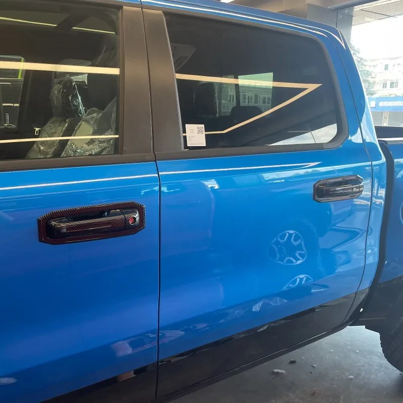 Фото Для Dodge Ram 1500 2019-2024 автомобильная наклейка из углеродного волокна, серебристая внешняя дверная ручка, литая крышка, декоративная отделка, аксессуары №4