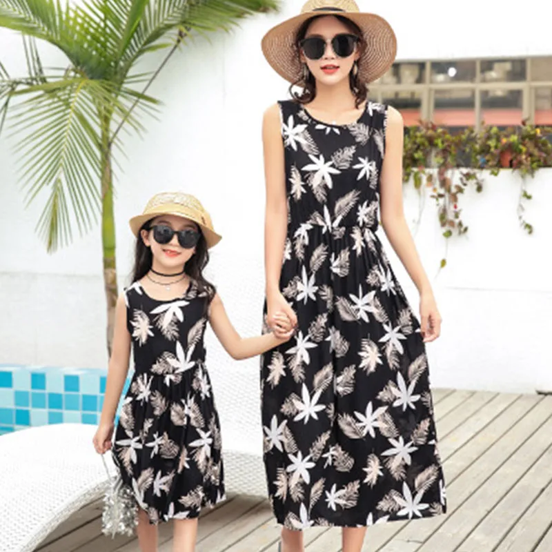 Family Matching Floral Dresses Summer Sleeveless Mother Daughter Beach Dress  Mommy And Me Boho Beachwear Family Look Clothes - купить по выгодной цене |  AliExpress