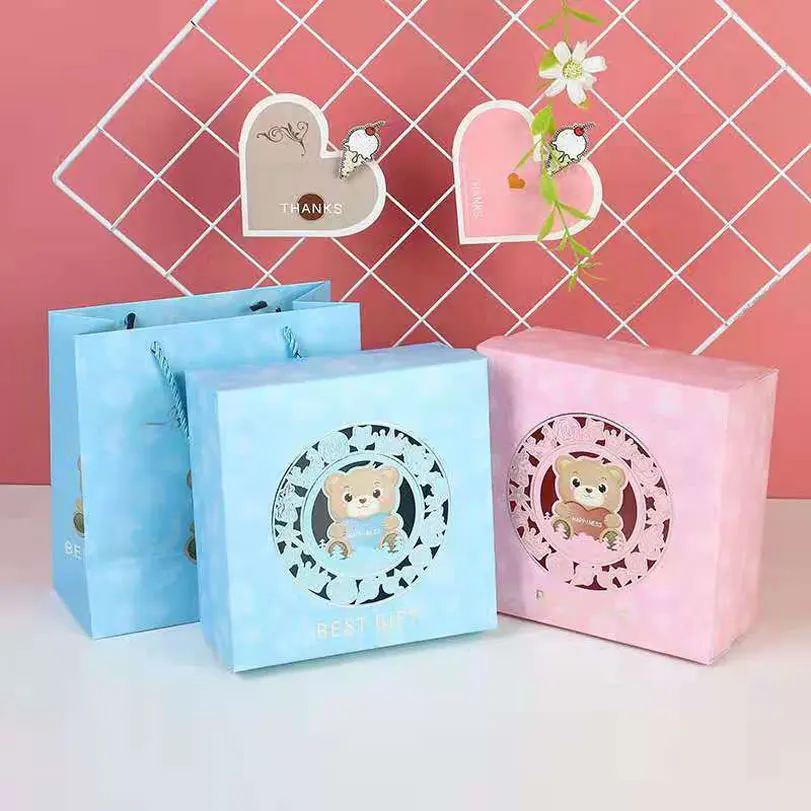 

Pink / Blue Baby Shower Paper Candy Boxes Hand Bags Wedding Party Decoration Candy Bags Present Giveaways Mini Gift Bags