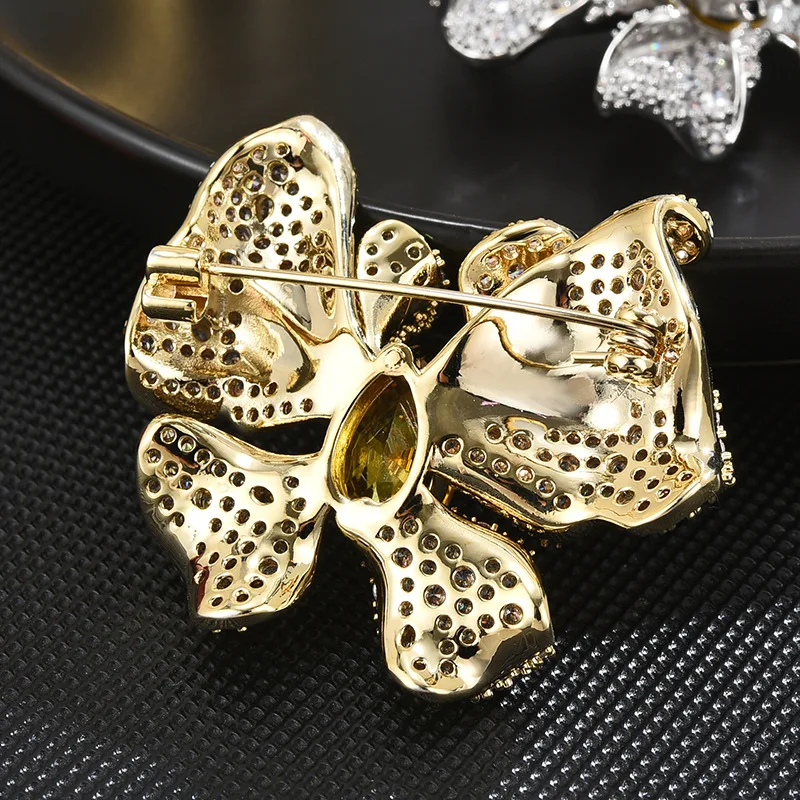 Fashion Heavy Zircon Bow Brooch Exquisite Wild Luxury Temperament Butterfly Insect Elegant Corsage Accessories Pin