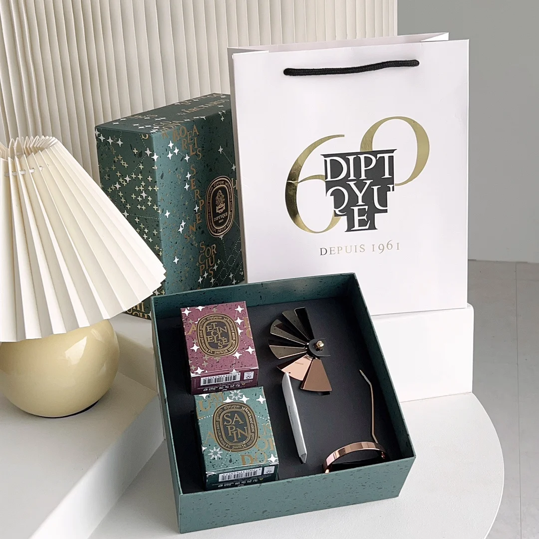 

2022 Christmas Limited Aromatherapy Candles Birthday Gifts Senior Gift Box For The New Year